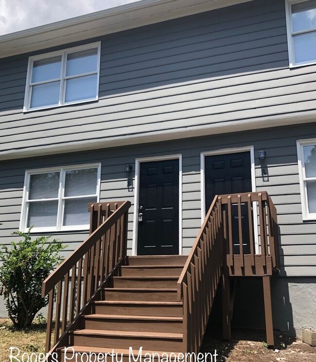 Building Photo - Convenient Modern Townhome in Creedmoor