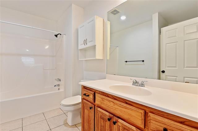 Building Photo - 1014 W Coffin St