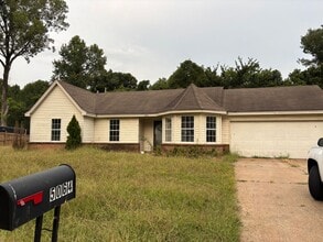 Building Photo - 5064 Bowdoin Dr