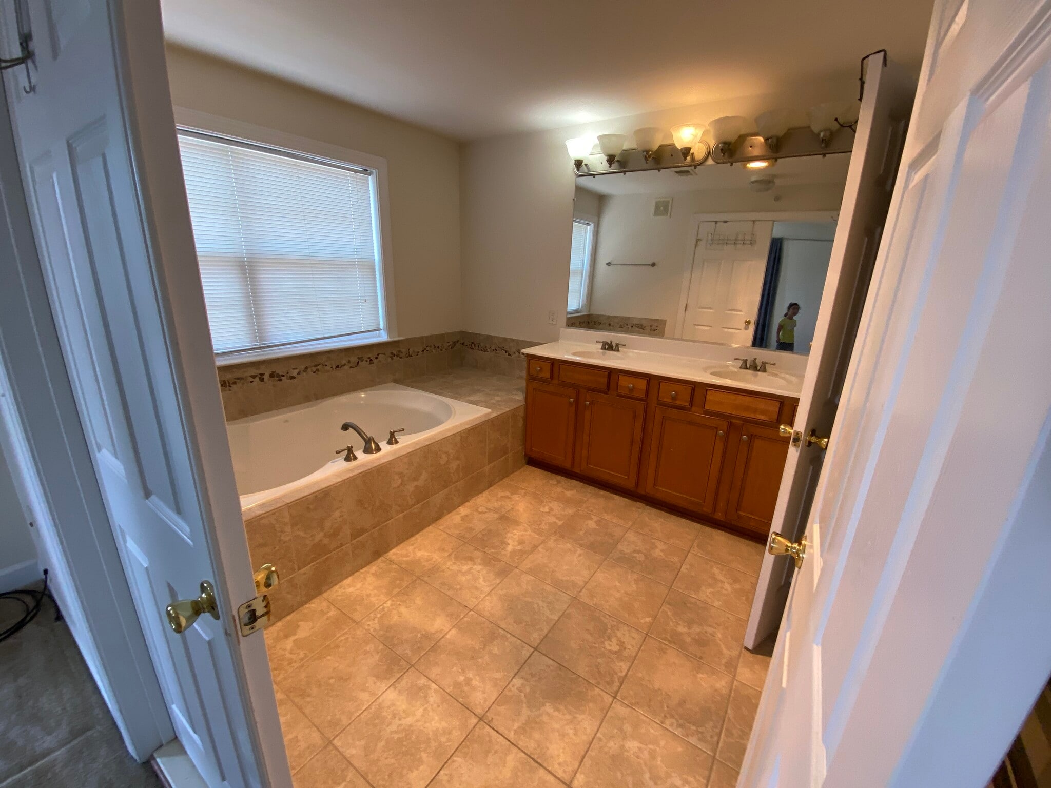Building Photo - 13612 Venturi Ln