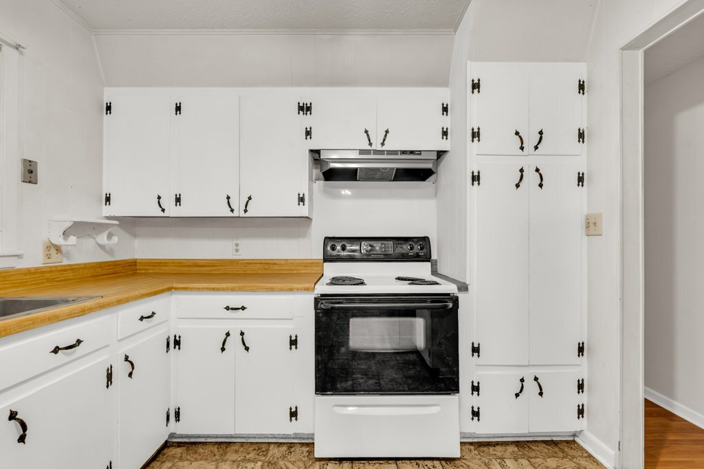 Building Photo - 711 Hemlock St