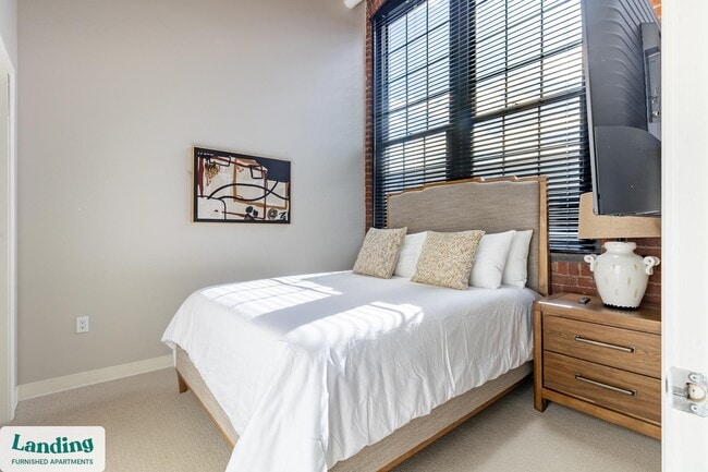 Building Photo - 275 Winchester Ave