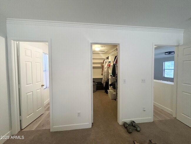 Building Photo - 1722 W Amberwood Dr