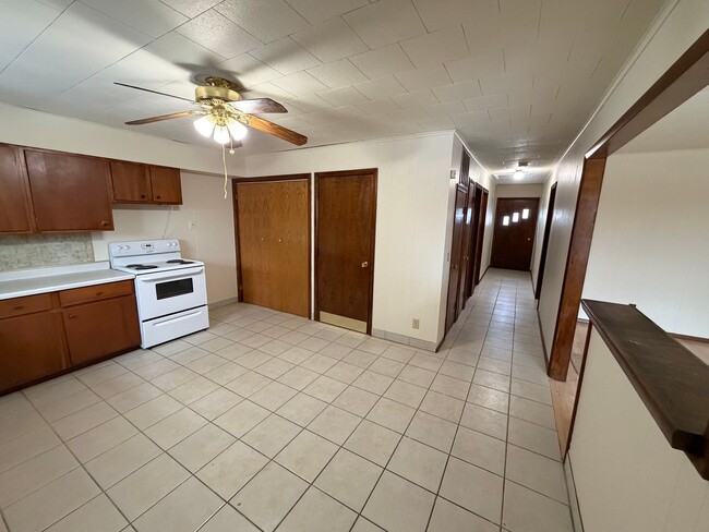 Building Photo - 17947 57th Ave