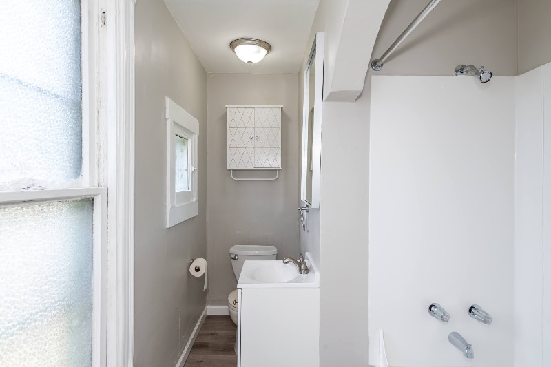 Building Photo - 115 E Foraker St