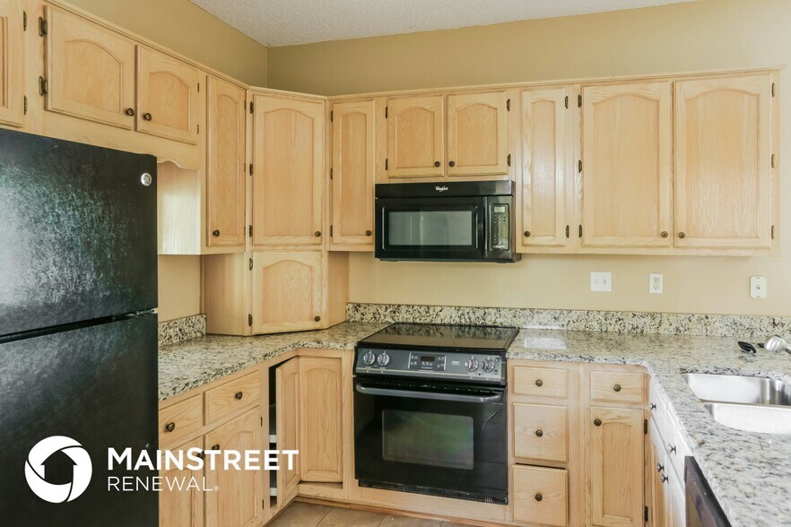 Building Photo - 6338 McClendon Cir S