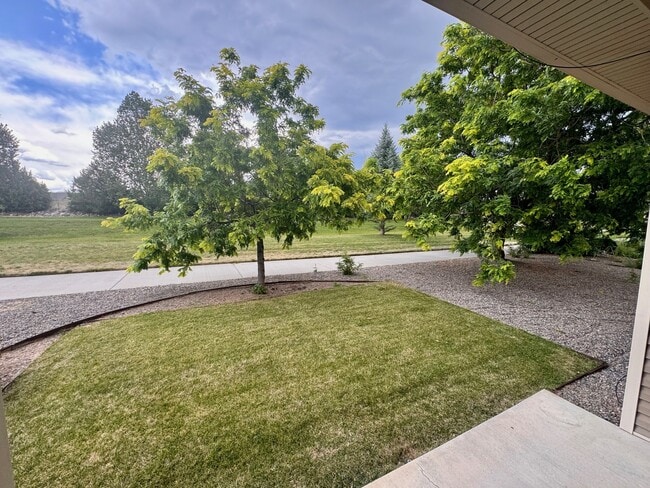 Building Photo - 2120 Mead Ln