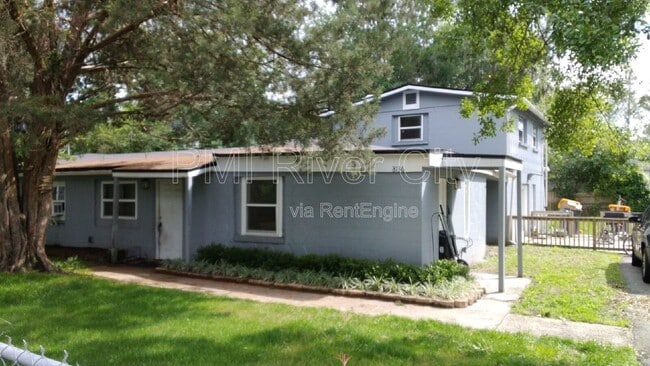 Building Photo - 8136 Siskin Ave