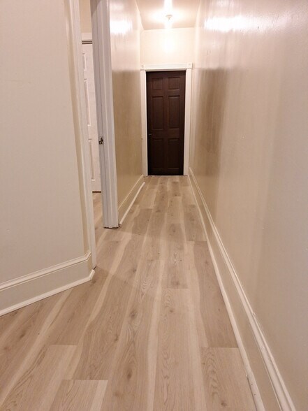 Building Photo - 2407 Washington St