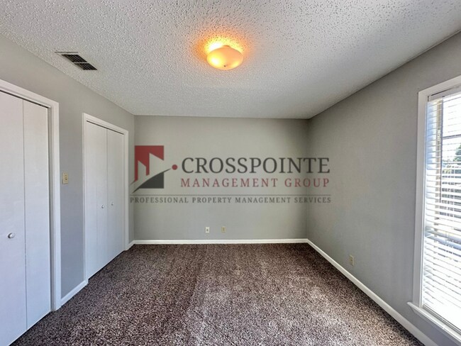 Building Photo - Coming Soon! 2 bed 2 bath Apartment in South Tyler!