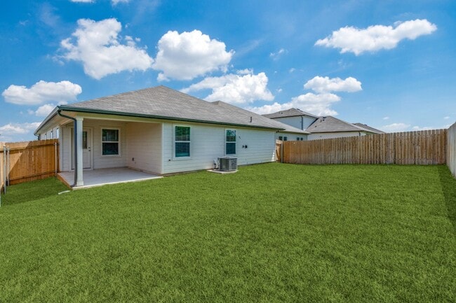 Building Photo - 4 BR + OFFICE/ 3 BA in Seguin - 2042 SF on GREENBELT - Arroyo Ranch!