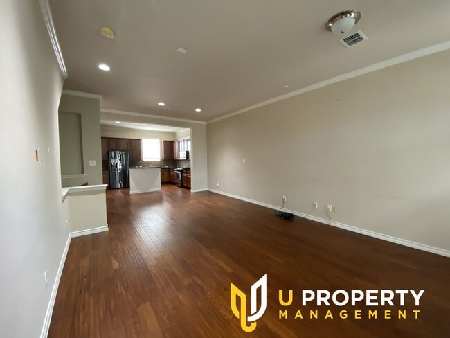 Building Photo - 15831 Breedlove Pl