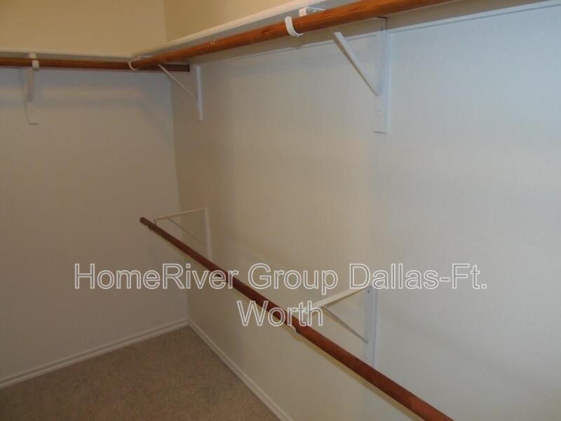 Building Photo - 709 Hanceville Way
