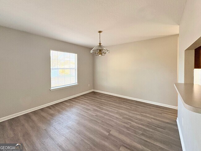 Building Photo - 102 Natures Bounty Trail