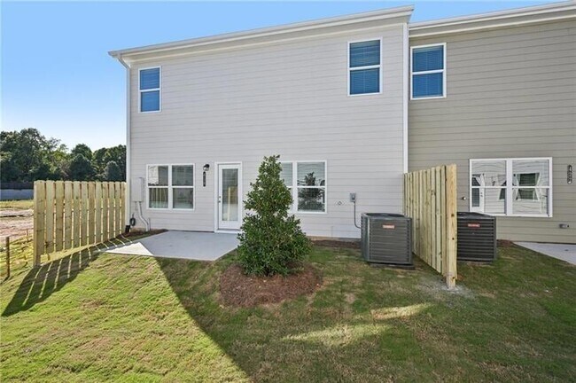 Building Photo - 405 Lanier Cir