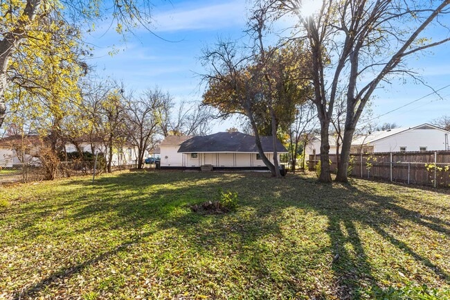 Building Photo - 3817 Lasker Ave