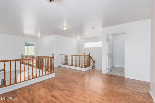 Building Photo - 204 W Mountain Sage Dr