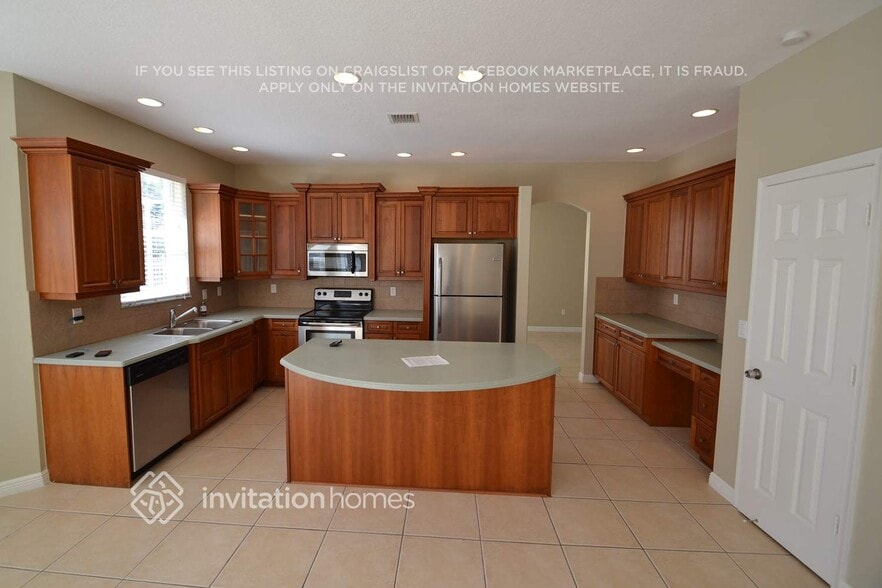 Building Photo - 2515 Glendale Dr