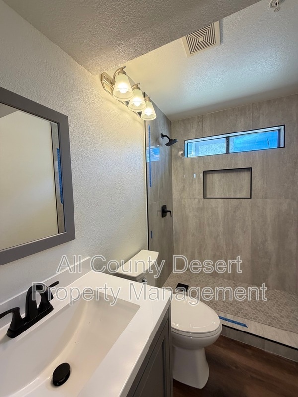 Building Photo - 32525 Canyon Vista Rd