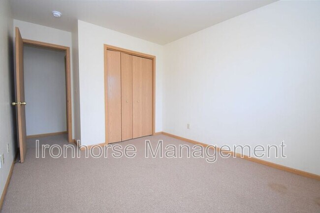 Building Photo - 2471 Wheeler Dr