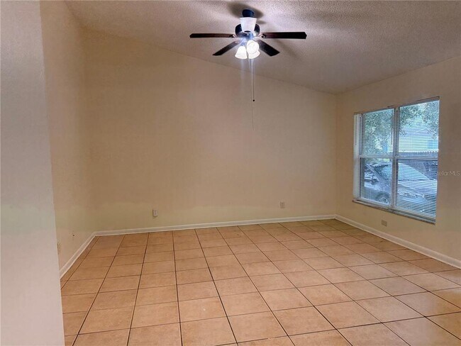 Building Photo - 9406 N Hartts Dr