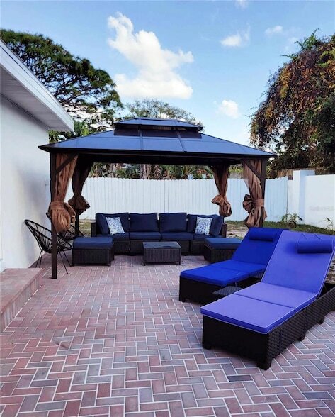 Building Photo - 1619 Linwood Dr