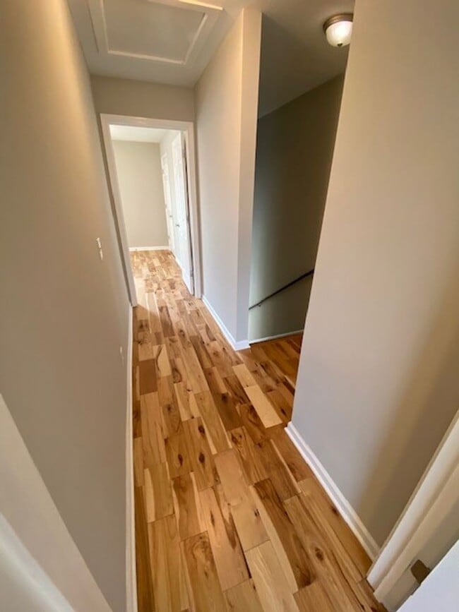 Building Photo - Convenient location in Murfreesboro