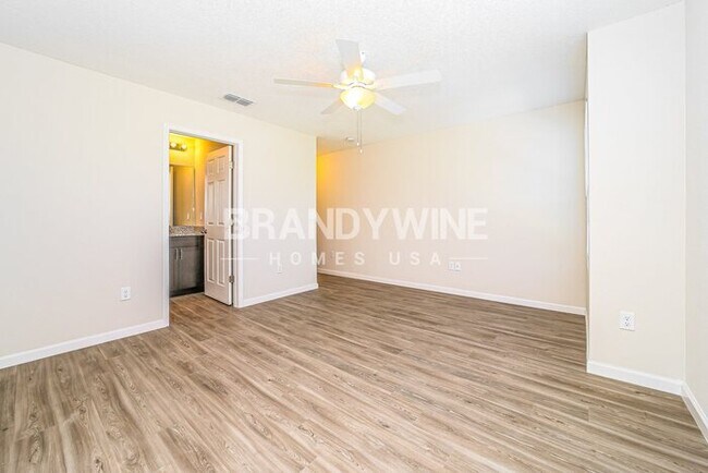 Building Photo - 509 Narnia Ct