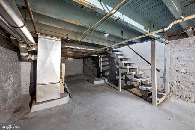 Building Photo - 220 N Luzerne Ave