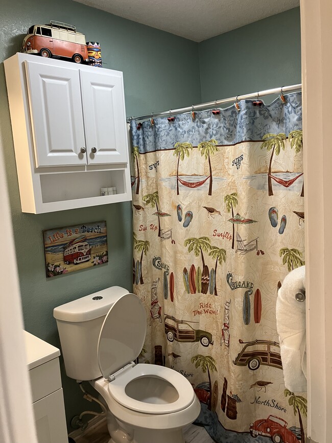 Building Photo - 14825 Windward Dr