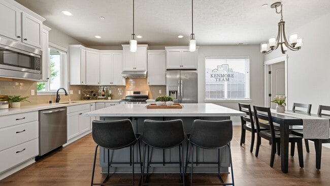 Building Photo - 5 Bedroom, 3 Bath Home in Richland