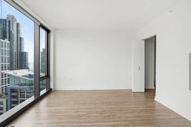 Building Photo - 1325 S Michigan Ave