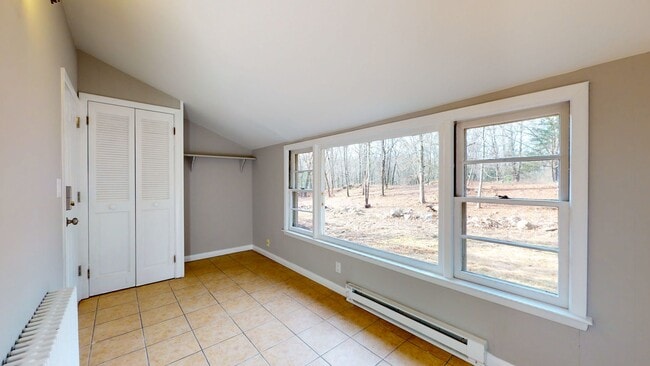 Building Photo - Spacious One Bedroom Cottage in Greenwich