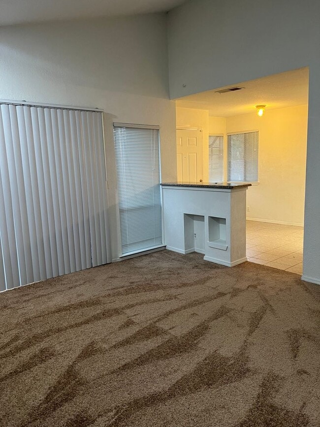 Building Photo - SPACIOUS 2 BEDROOM CONDO - BOTH HAVE ENSUITES!