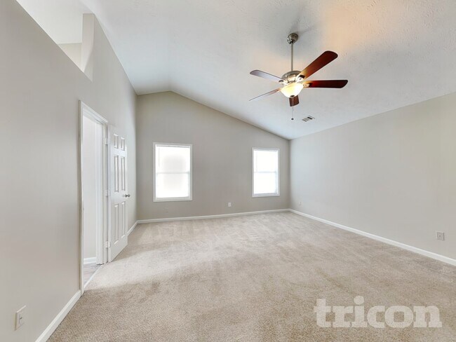 Building Photo - 3270 Summit Pl Dr