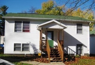 Building Photo - 1201 N Woodburn Ave