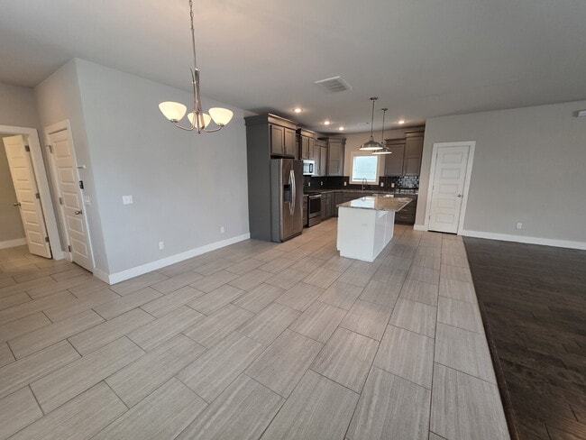 Building Photo - 6521 W Knoll View Way