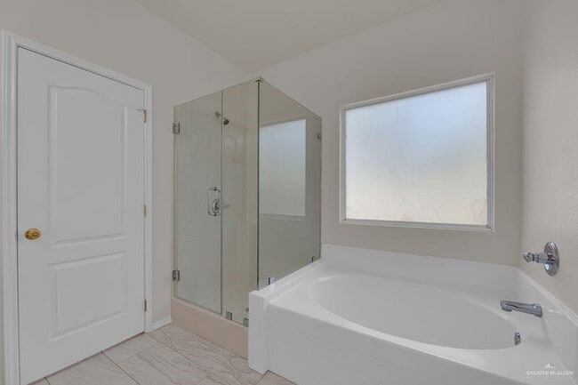 Building Photo - 21 N 21st St