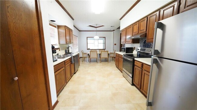 Building Photo - 155 Villere Dr