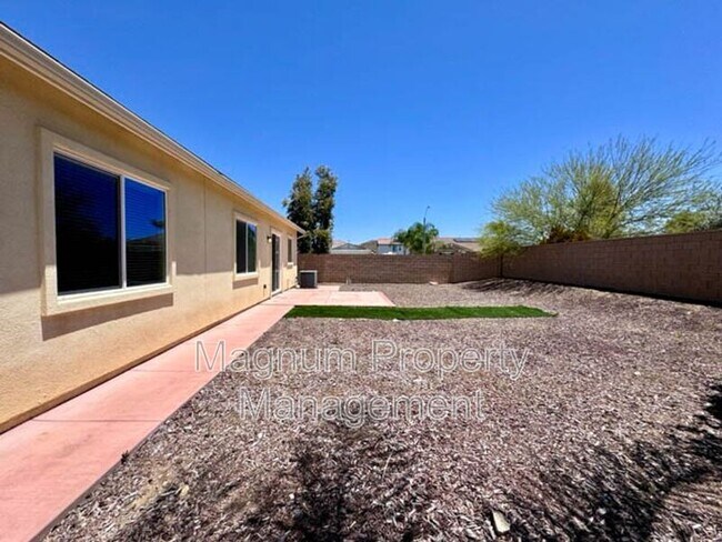 Building Photo - 34726 Yellow Root Ct