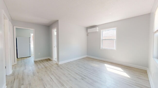 Building Photo - Two bedroom apartment for $1199 per month ~5 minutes from the Airport in a quaint and quiet commu...