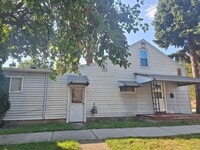 Building Photo - Four bedroom Harper Woods bungalow