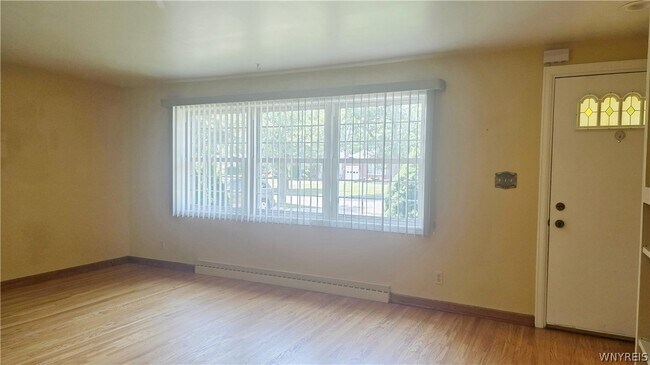 Building Photo - 79 Rosemont Dr