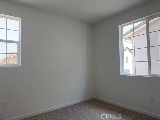 Building Photo - 5985 Huntington Dr