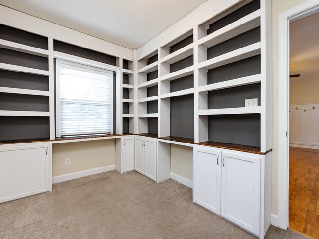 Building Photo - 1324 Bethel Rd