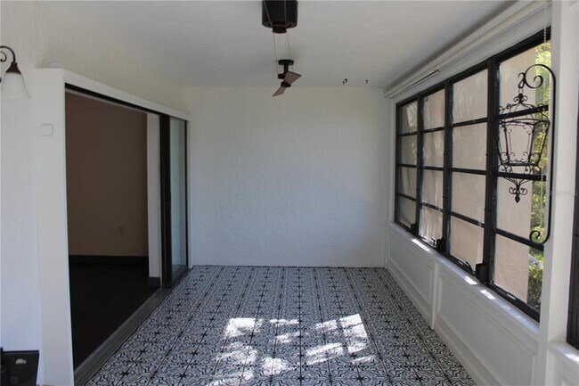 Building Photo - 152 Wild Palm Dr