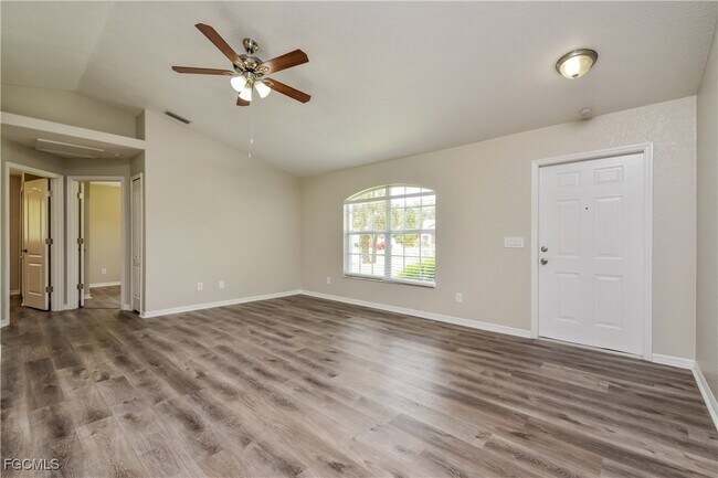 Building Photo - 2645 Vogler Ln