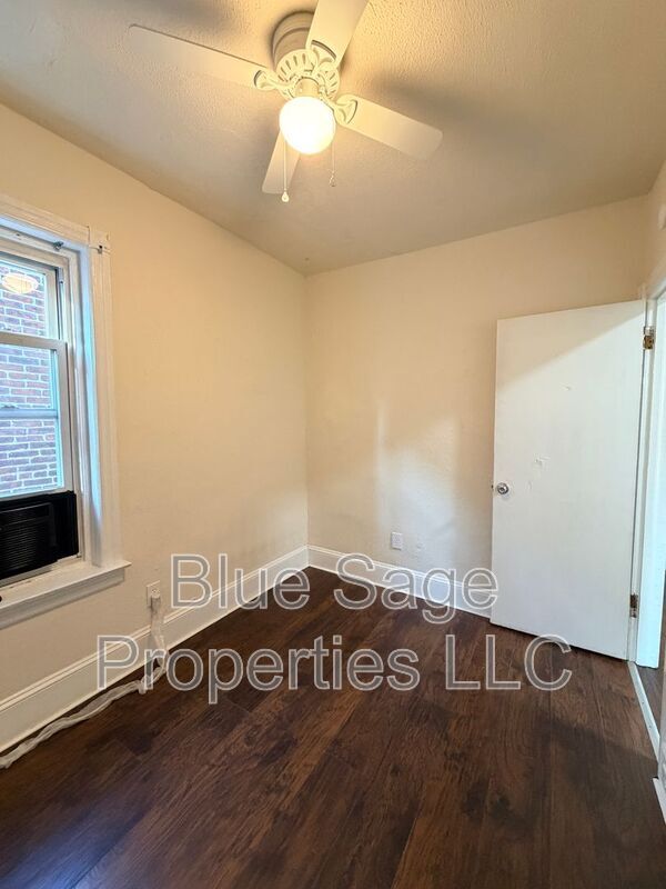 Building Photo - 758 Saville Ave