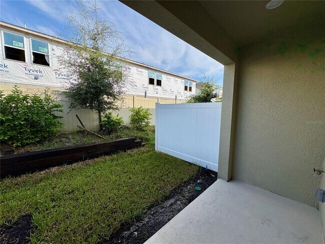 Building Photo - 8584 Daybreak St