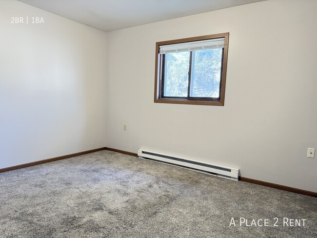 Building Photo - Newly Renovated 2-Bed Near Hospital | Bran...